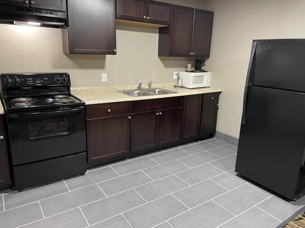 Days Inn & Suites By Wyndham Collierville Germantown Area Екстериор снимка