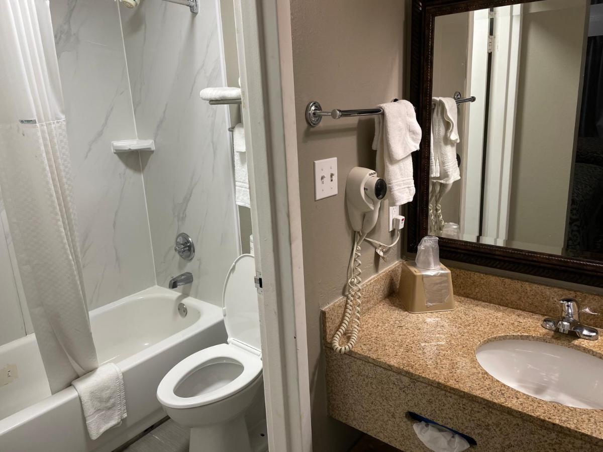 Days Inn & Suites By Wyndham Collierville Germantown Area Екстериор снимка