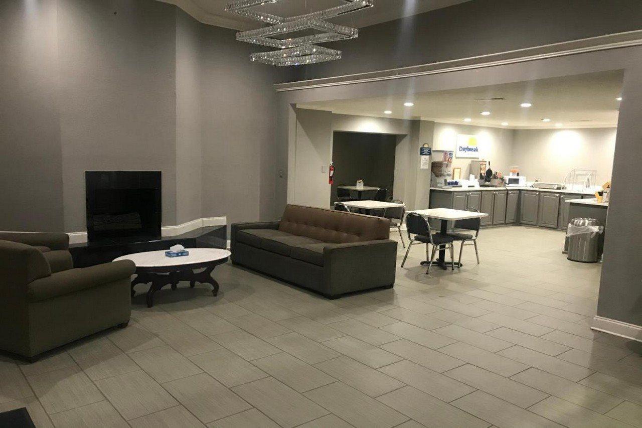 Days Inn & Suites By Wyndham Collierville Germantown Area Екстериор снимка