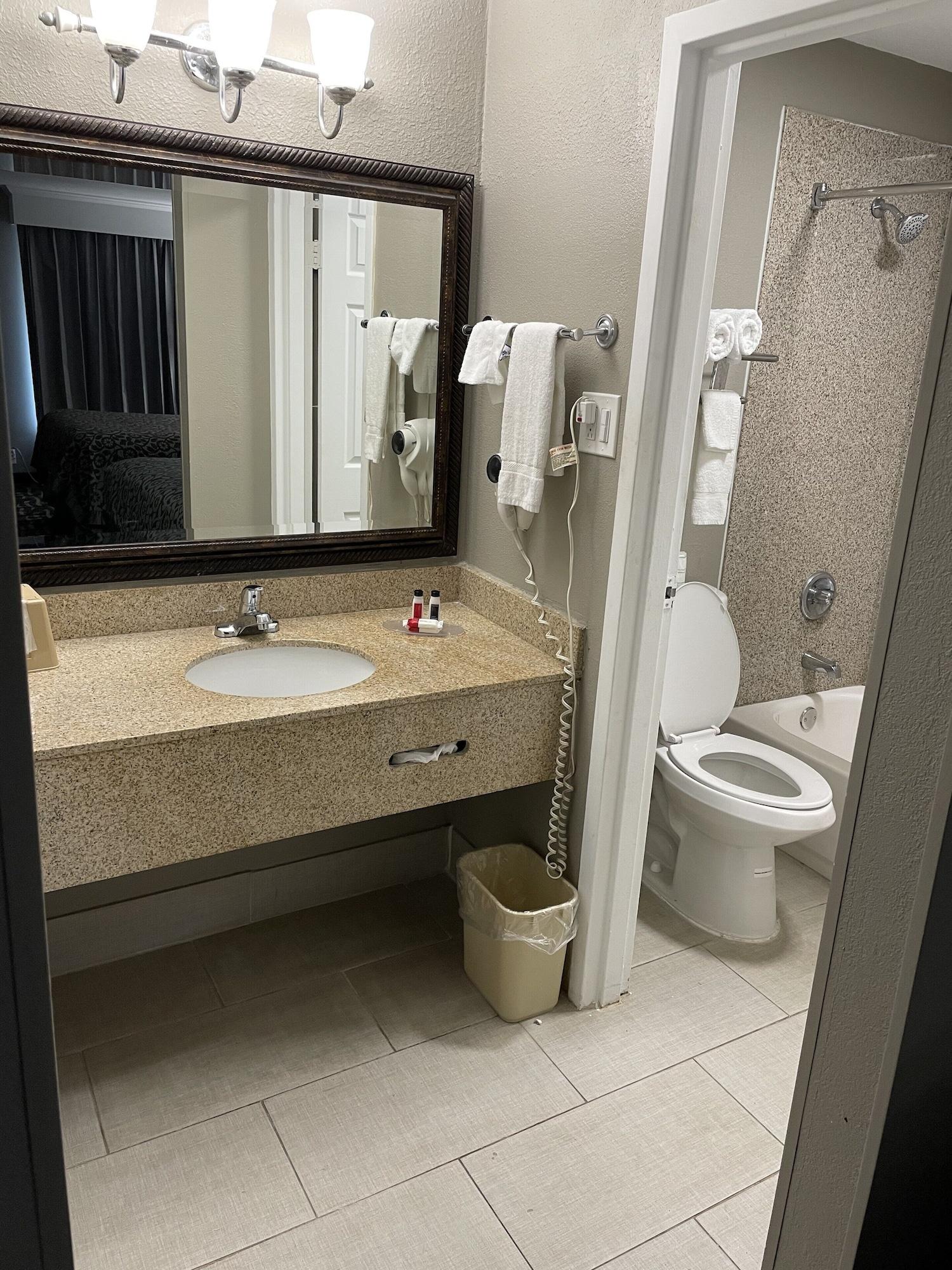 Days Inn & Suites By Wyndham Collierville Germantown Area Екстериор снимка