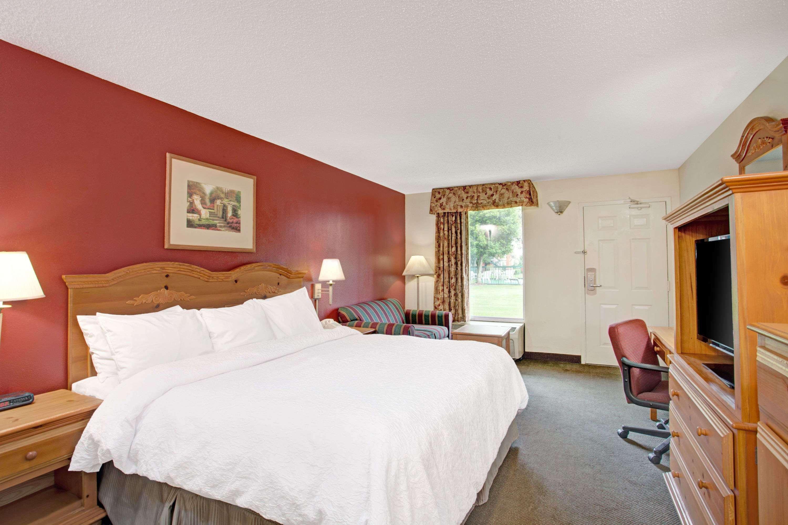Days Inn & Suites By Wyndham Collierville Germantown Area Екстериор снимка